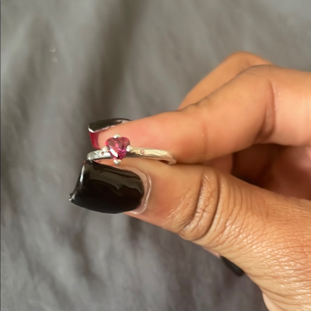 Elegant Silver and Pink Heart Ring